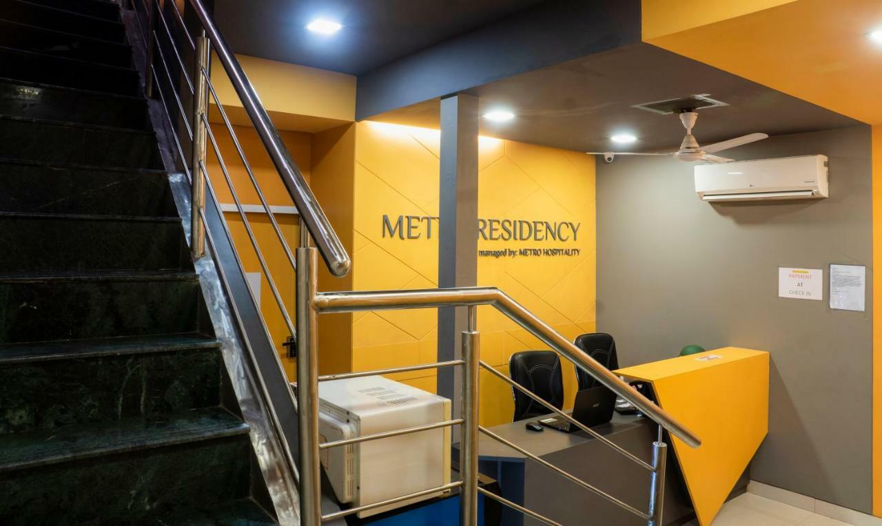 Oyo Flagship 13885 Metro Residency Hotell Mumbai Eksteriør bilde