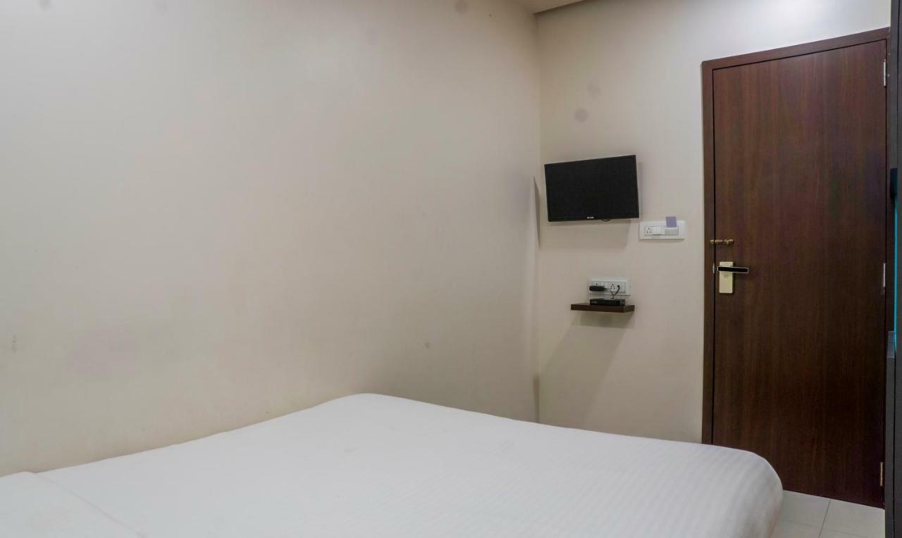 Oyo Flagship 13885 Metro Residency Hotell Mumbai Eksteriør bilde